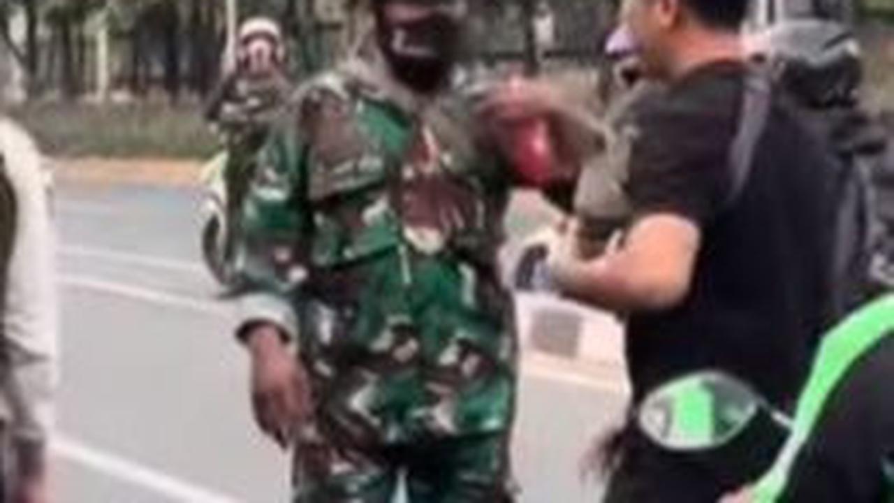 Tim Laurand Hutagalung Sedang Edukasi Lawan Arah Berlalulintas, Ada Pemotor yang 'Ngeyel' Langsung Disamperin Anggota