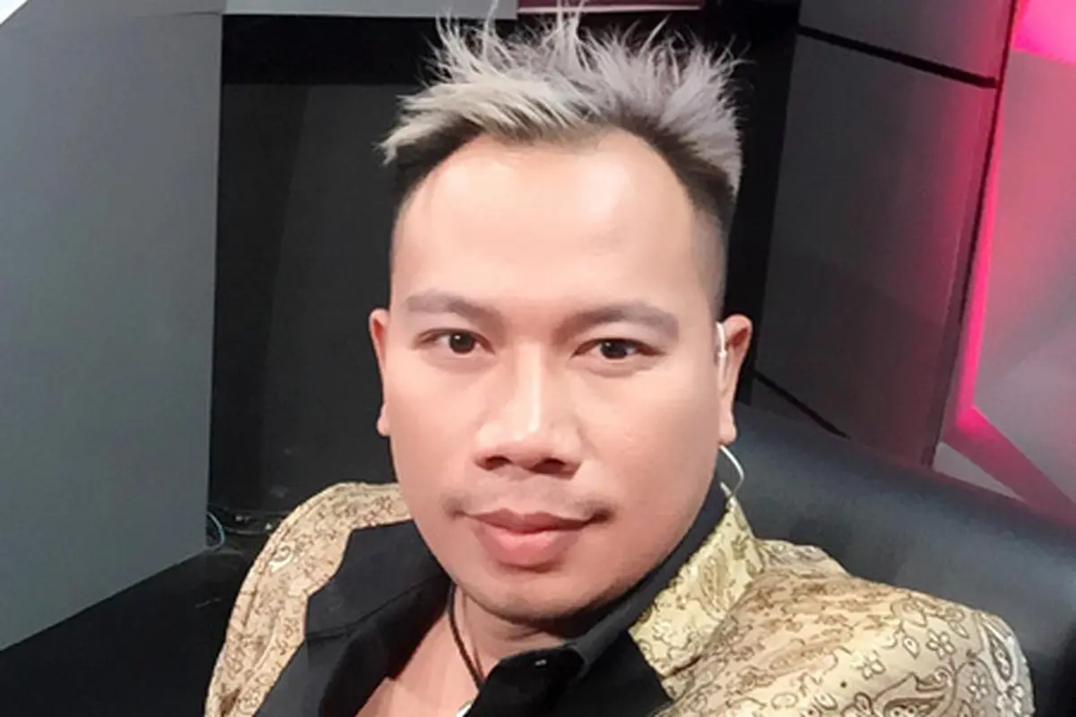 [Bintang] Vicky Prasetyo dan Femmy Permatasari
