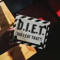 Ilustrasi diet. (dok. Jamie Matocinos/Unsplash)