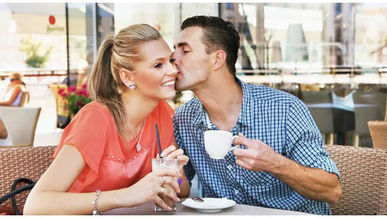 (c) shutterstock