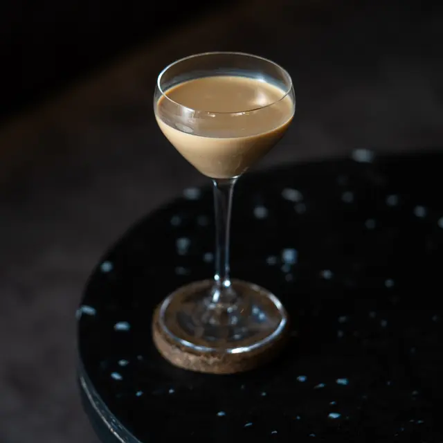 Sensasi Unik Ngopi dengan Konsep Omakase Racikan Juara Barista Dunia Mikael Jasin