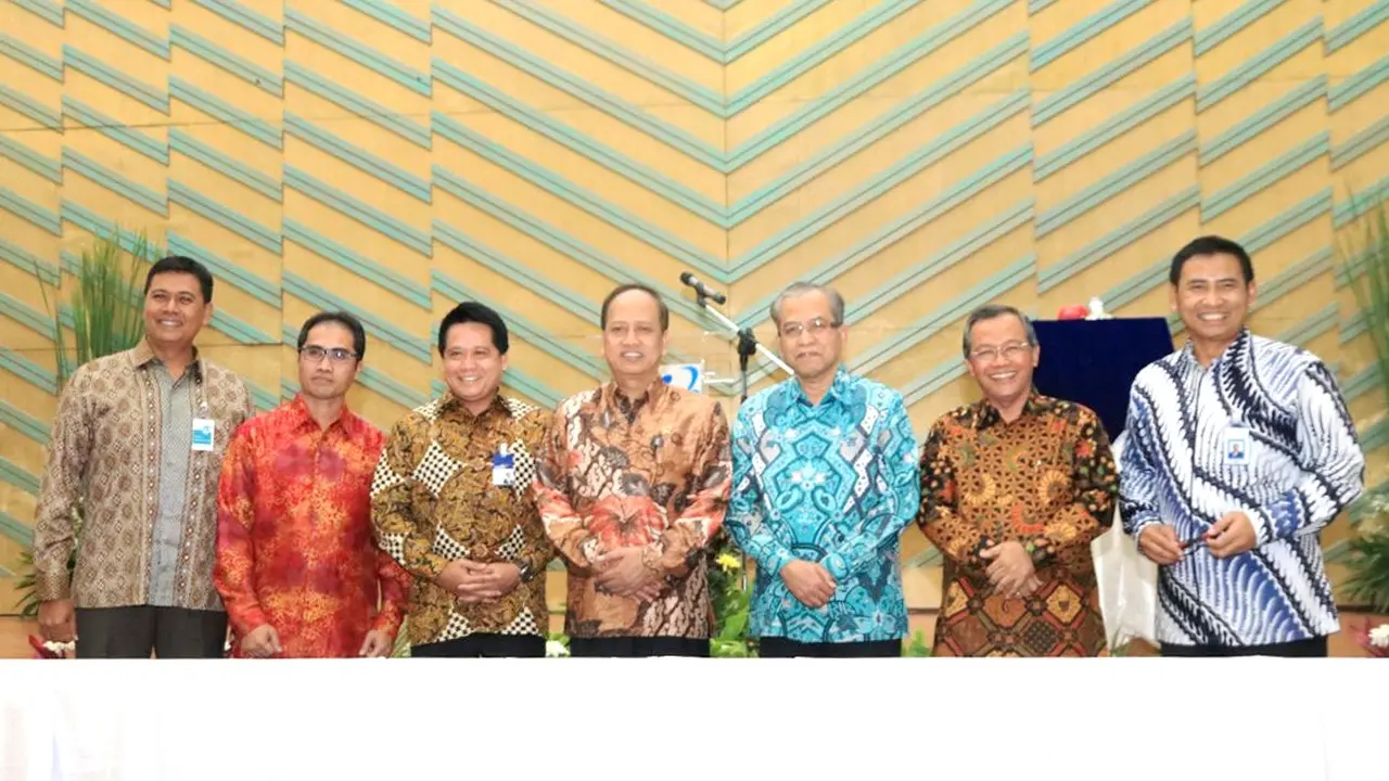Penandatanganan MoU antara Telkom dan Kemristekdikti