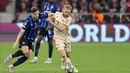 Memasuki laga babak kedua, Bayern Munchen dan Inter Milan sama-sama bermain terbuka. (Alexandra BEIER/AFP)