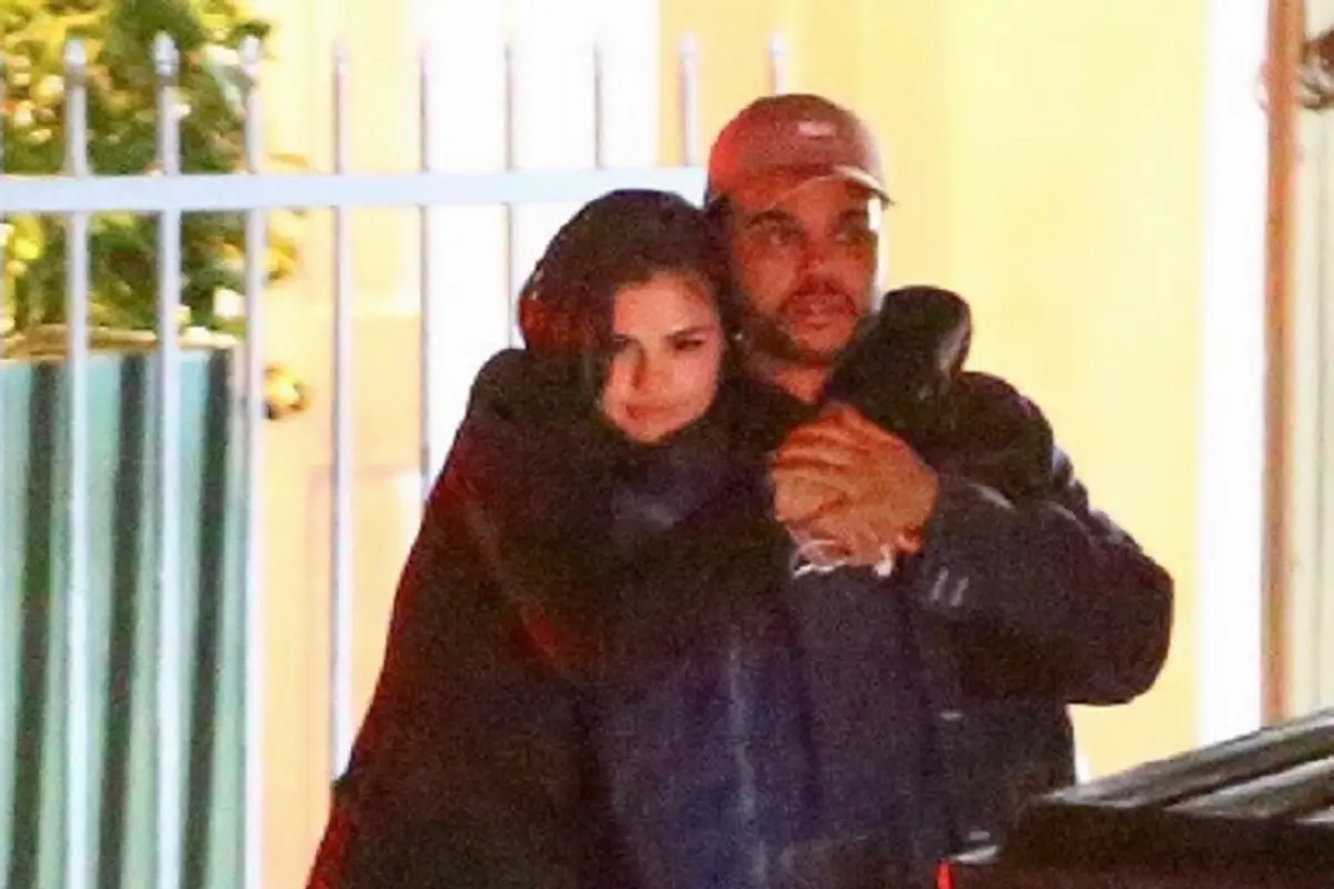 [Bintang] Selena Gomez - The Weeknd