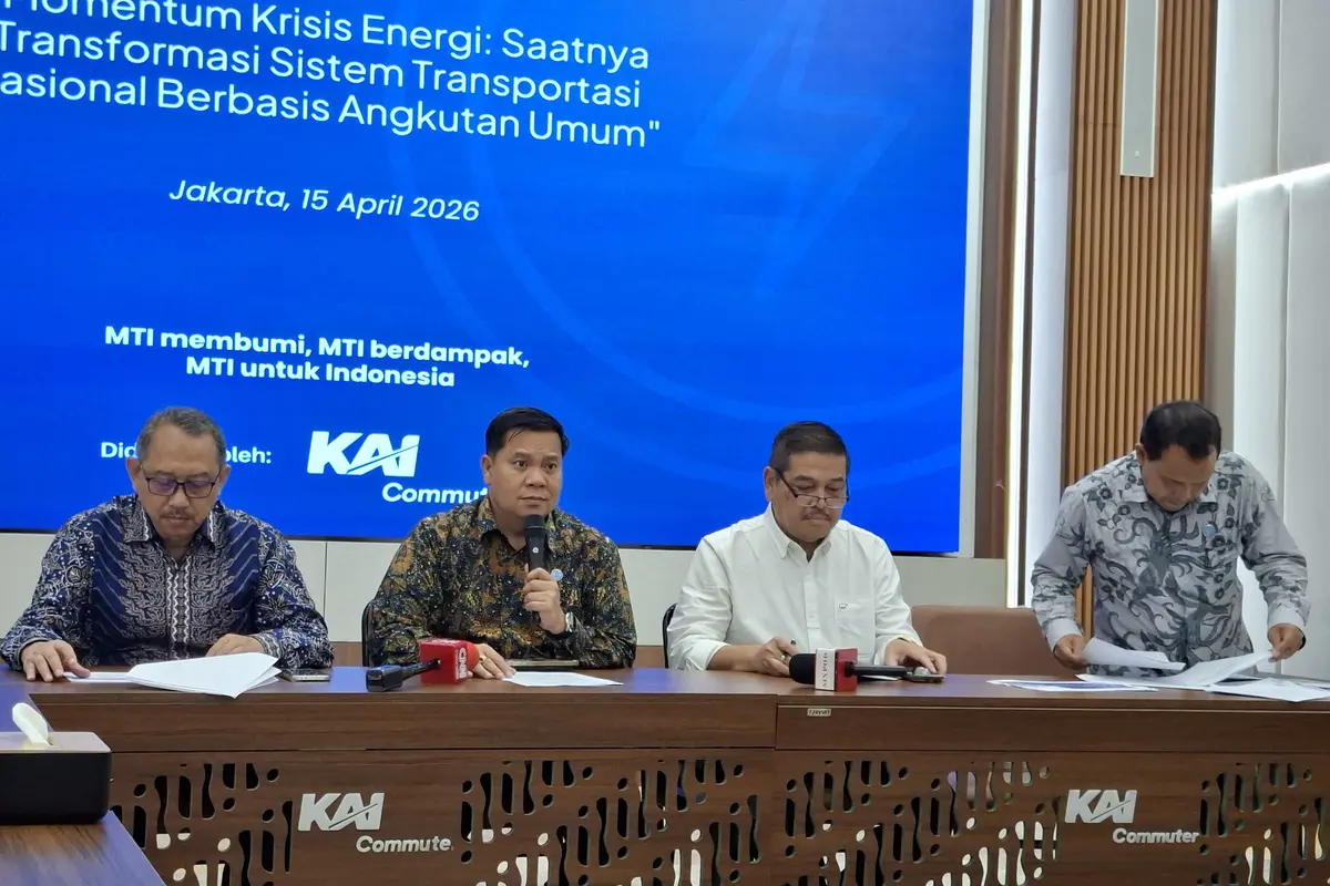 Ketua Umum Masyarakat Trasportasi Indonesia (MTI), Haris Muhammadun, dalam Konferensi Pers di Jakarta, Rabu (15/4/2026). (Arief/Liputan6.com/Arief)