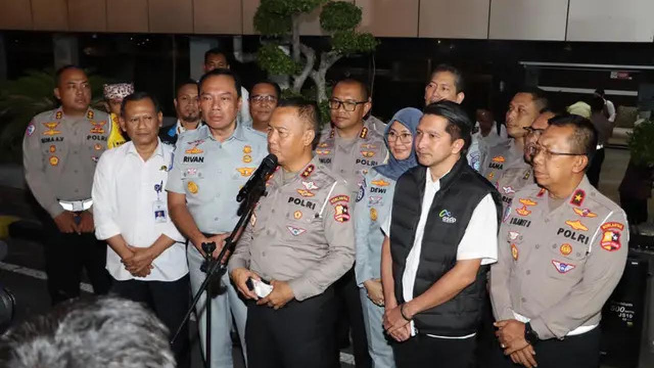Jalanan di Bandung Macet Parah, Aa Gym Turun Tangan Ikut Atur Lalu Lintas