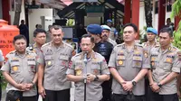Kapolri Jenderal Tito Karnavian, saat memberikan keterangan pers di RS Bhayangkara Kota Jayapura. (Liputan6.com/Polda Papua/Katharina Janur)