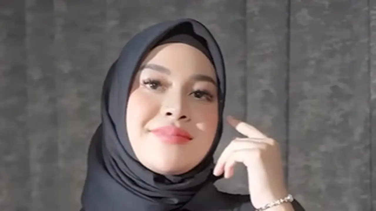 Aurel Hermansyah Kasih Kabar Gabung Lapak Streaming ke Shopee Live Biar Makin Cuan!