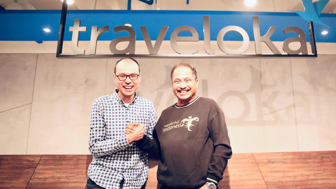 Co-Founder Traveloka Albert Zhang bersama Menpar, Arief Yahya