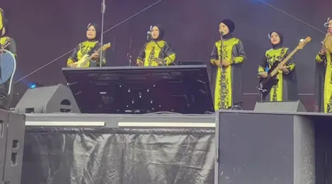Tampilan Grup Nasida Ria Asal Semarang di Festival Jerman