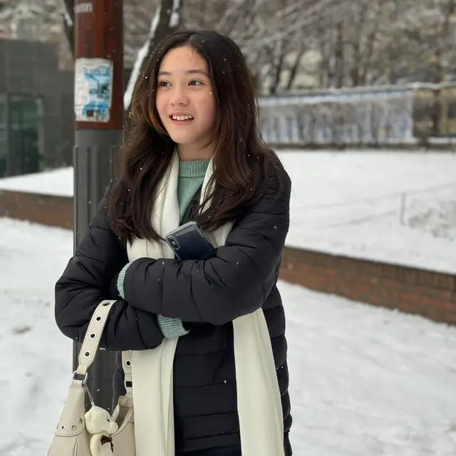 7 Potret Nafa Urbach dan Zack Lee di Korea Selatan, Temani Anak Liburan