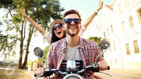 Ternyata, ada beberapa cara menambahkan tawa di dalam hubungan asmara Anda, penasaran? (Foto: iStockphoto)