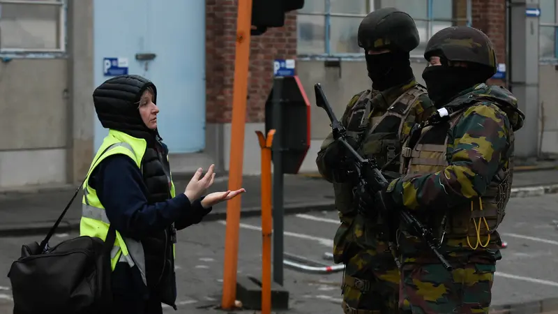 20160323-Pasca Serangan Teror, Pasukan Keamanan Belgia Fokus Buru Pelaku