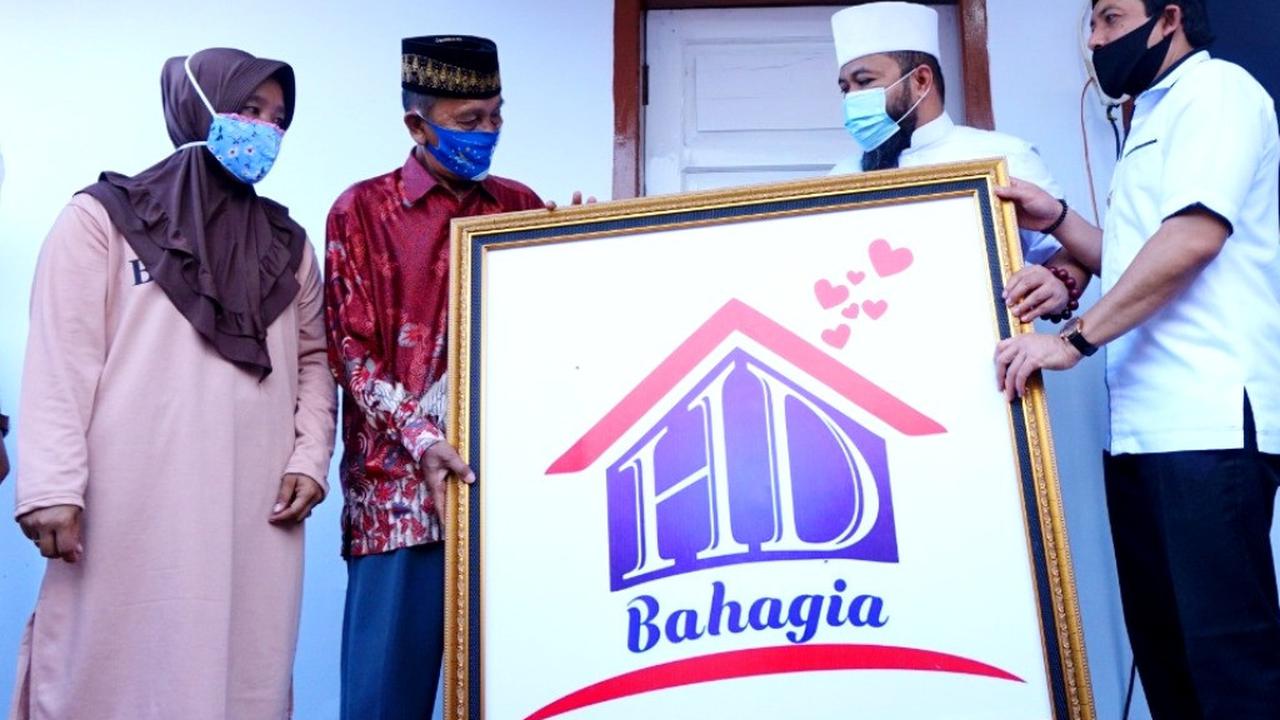 Dibantu Wali Kota Bengkulu Korban Kebakaran Berurai Air Mata