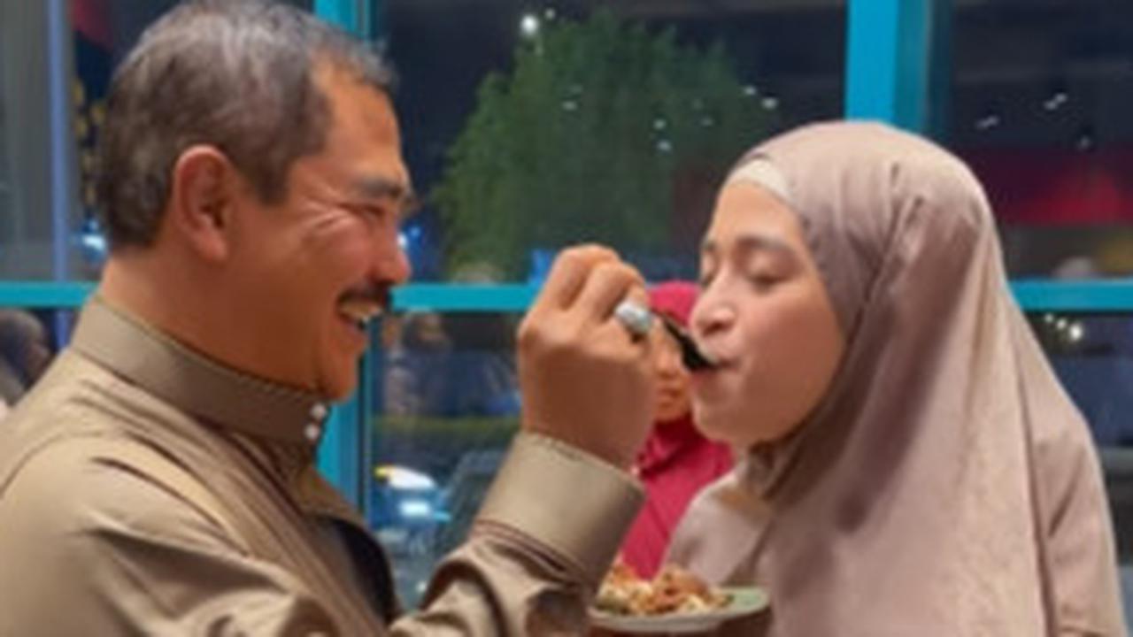 Perayaan Sederhana Ulang Tahun ke-17 Putri Wakapolri di Mekkah, Ada Doa Istimewa dari Sang Jenderal