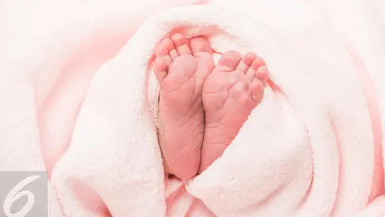 Dilahirkan di Dalam Mobil, Lokasi Kelahiran Bayi ini di Akta Lahir Ramai Jadi Sorotan