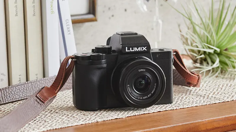 Panasonic Lumix G100