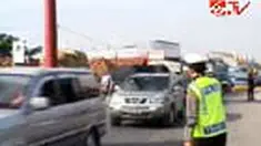 Banyaknya warga Ibukota yang menikmati libur panjang akhir pekan, membuat arus lalu lintas di Cikampek menuju Pantura, Jawa Barat, mengalami kepadatan.