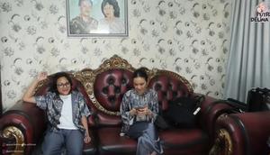 Potret Ruang Tamu Sederhana Rumah Sule di Cimahi (youtube.com/@putridelinaas)