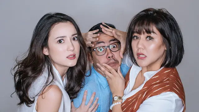 [Fimela] Julie Estelle - Dennis Adhiswara - Sissy Prescillia