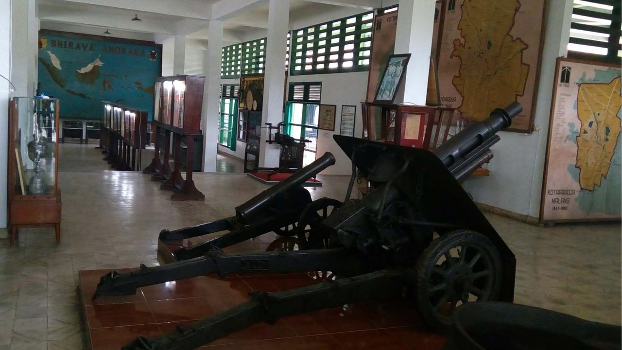 Gerbong Maut, Museum Brawijaya Malang dan Cerita Penampakan