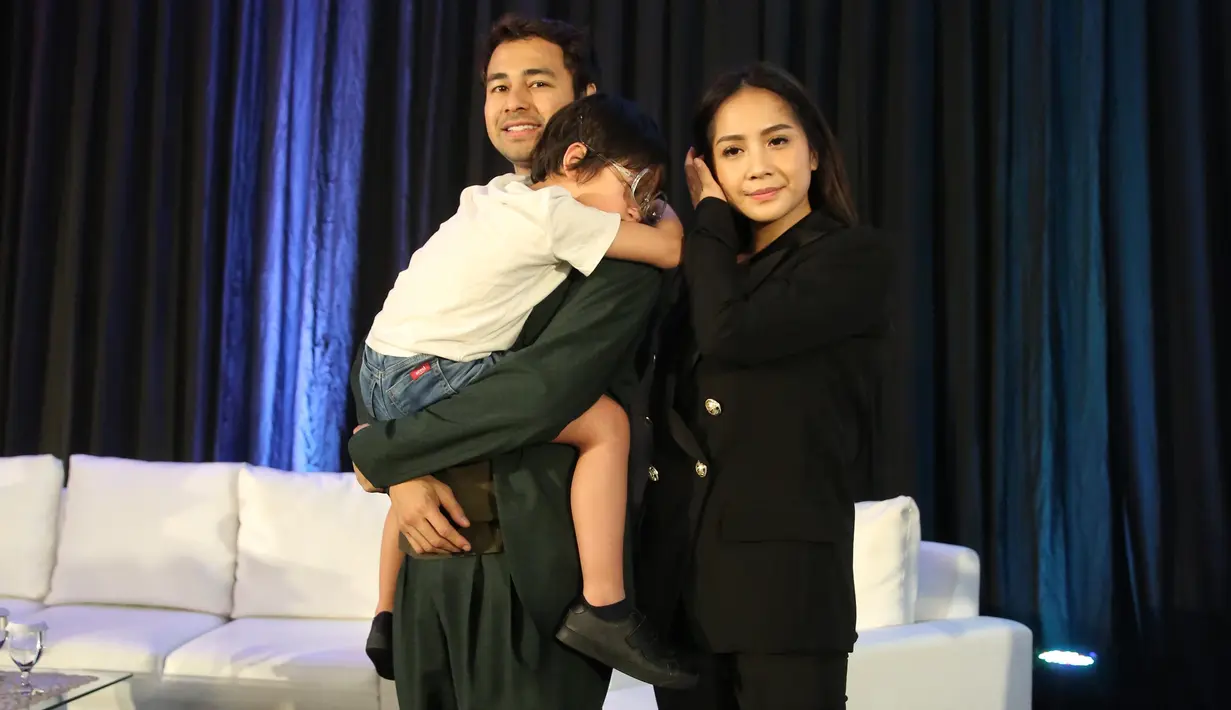 Raffi Ahmad dan Nagita Slavina (Adrian Putra/Fimela.com)