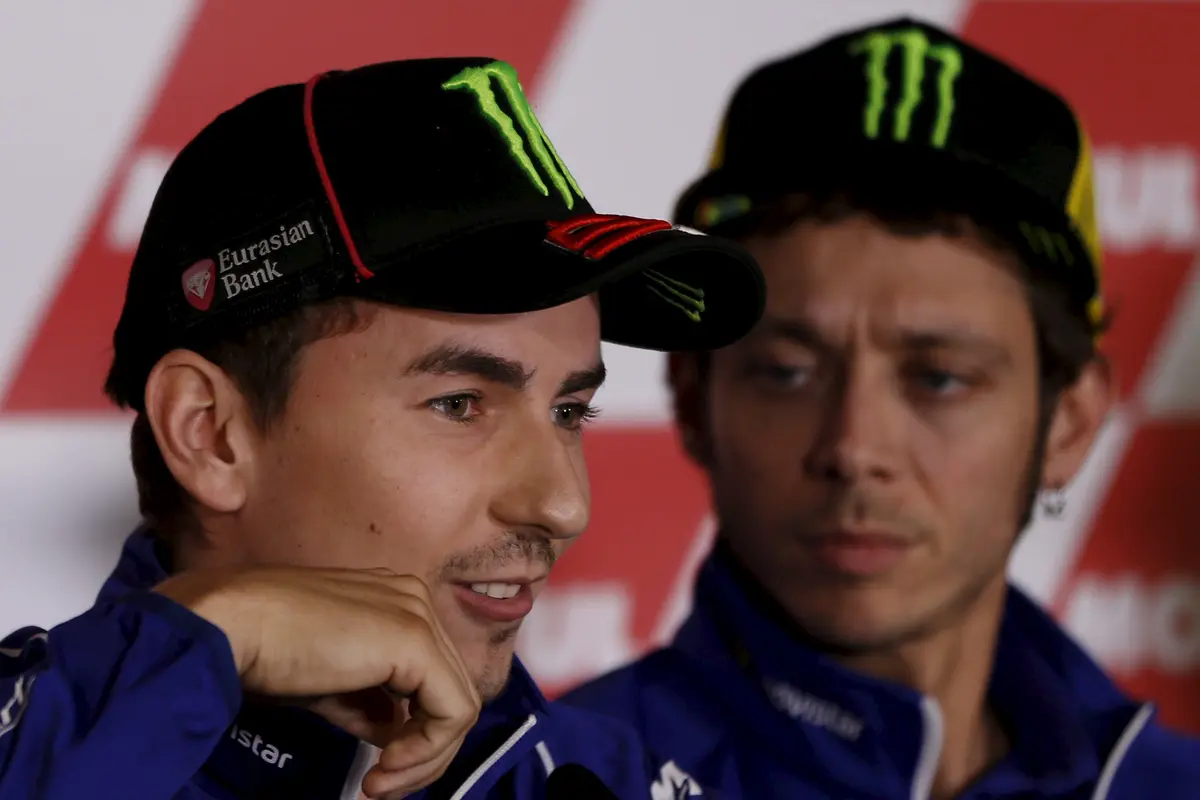 Jorge Lorenzo dan Valentino Rossi