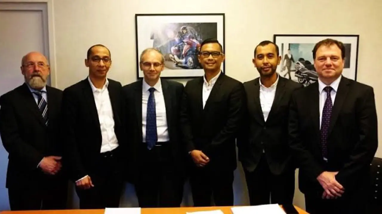 Peugeot Scooter Riuhkan Segmen Skuter Premium