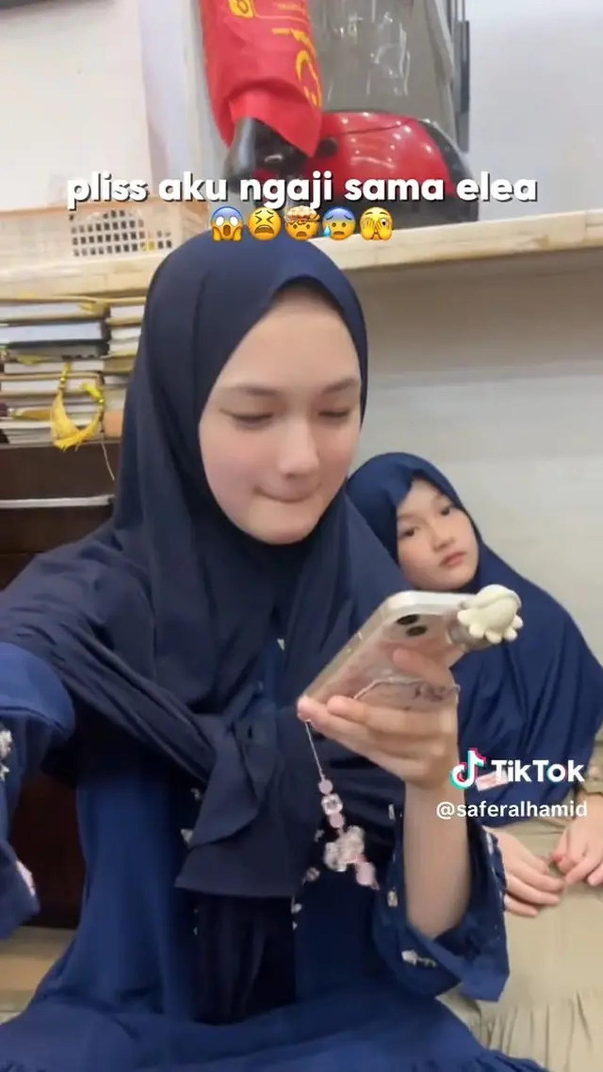 6 Potret Shakeela Eleanor Anak Ussy Sulistiawaty Berhijab, Jarang Tersorot