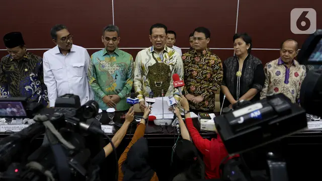 MPR Sepakat Pelantikan Jokowi-Ma'ruf Minggu Pukul 14.30 WIB