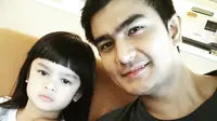 6 Momen Kebersamaan Shandy Syarif dan Anak, Kompak Banget