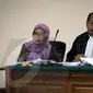 Chairun Nisa tampak memperhatikan setiap pernyataan yang dilontarkan Hambit. Bahkan Anggota DPR dari Fraksi Golkar ini sempat meluapkan emosinya (Liputan6.com/Johan Tallo)