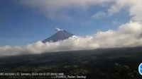 Gunung Semeru kembali erupsi dengan tinggi kolom letusan capai 600 meter (Istimewa)