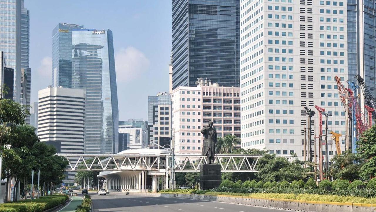 "Harga tanah di Jakarta akan susah turun, karena Jakarta dirancang sebagai pusat komersial,"