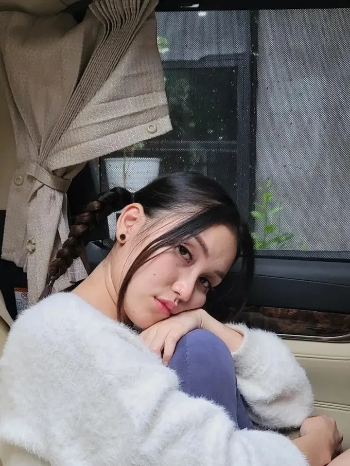 Pesona Ayu Ting Ting disebut seperti eonni Korea