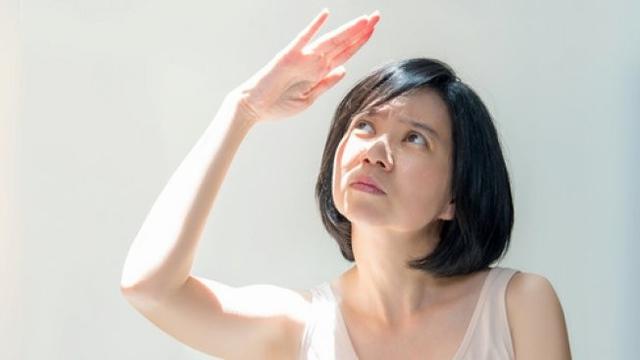 Alami Masalah Kecantikan Saat Suhu Panas, Coba Hal Ini