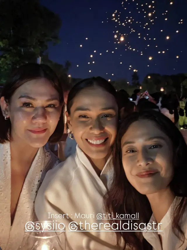 Reuni Geng Cinta di Festival Lampion Borobudur, Gaya Serasi Dian Sastrowardoyo, Adinia Wirasti, dan Sissy Prescillia Curi Perhatian