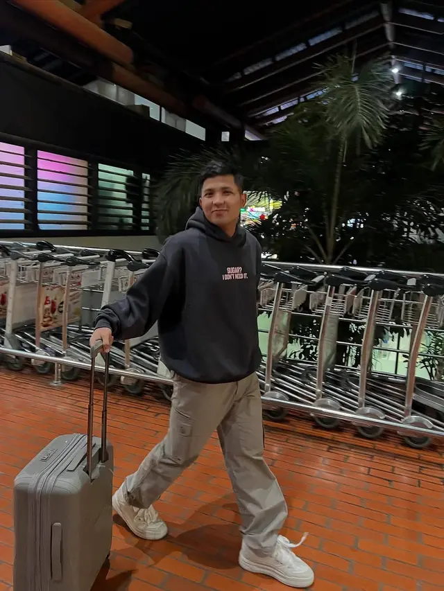 Jirayut dalam Perjalanan Mudik ke Thailand Mampir Sahur di Malaysia. (instagram/jirayutdaa4official)