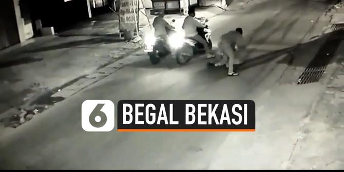 VIDEO: Polisi Buru Kawanan Begal Bercelurit di Bekasi yang Terekam CCTV