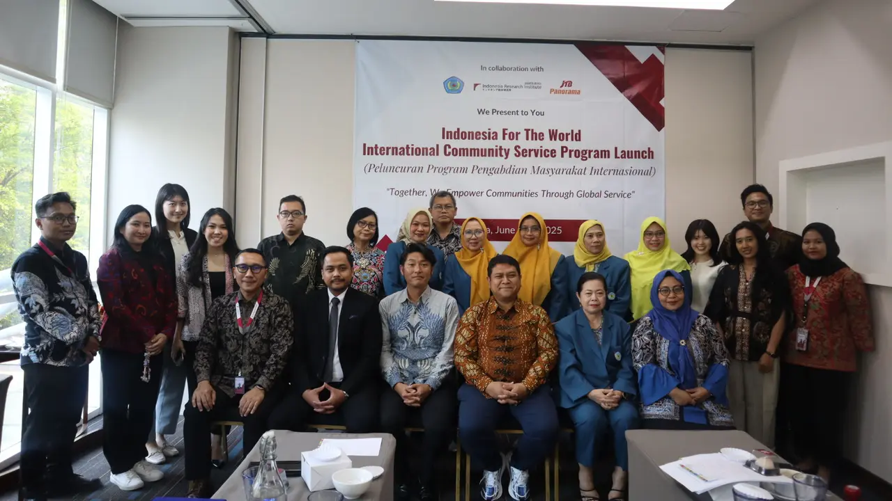 Sebuah inisiatif pengabdian masyarakat internasional bertajuk 'Indonesia for the World' resmi diluncurkan melalui seremoni simbolis.