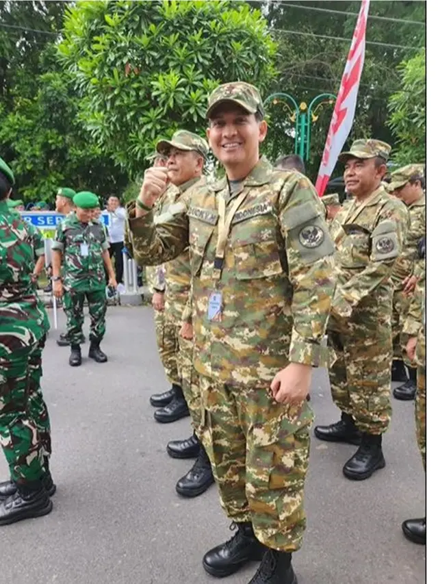 6 Potret Aktor Lucky Hakim di Retret Kepala Daerah, Semangat Demi Warga Indramayu