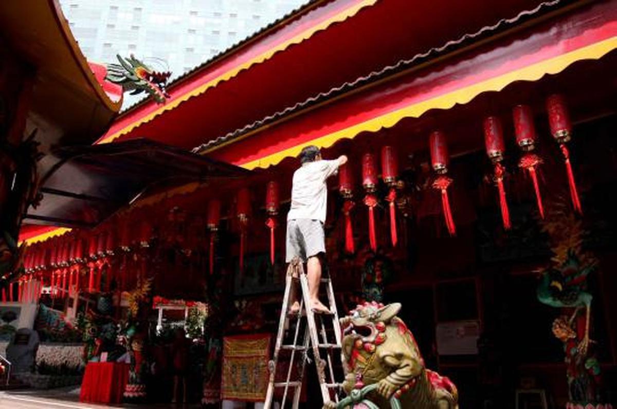 Jelang Imlek, Vihara Amurva Bhumi dipercantik