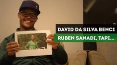 Berita Video David da Silva bermain tebak gambar soal Persebaya. Pada kesempatan itu, pemain asal brasil tersebut sempat berkata bahwa dia membenci Ruben Sanadi, ada apakah ?