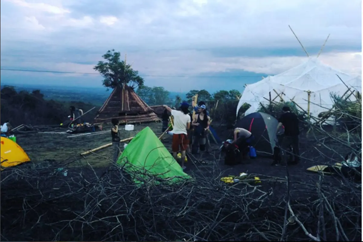 Gerhana Matahari Total, Para Turis Padati Kampung Bule Ngatabaru