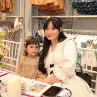 Gingersnaps bersama Asmirandah dan Chloe Emanuelle perlihatkan Koleksi Pakaian Anak. [Daniel Kampua/Fimela]