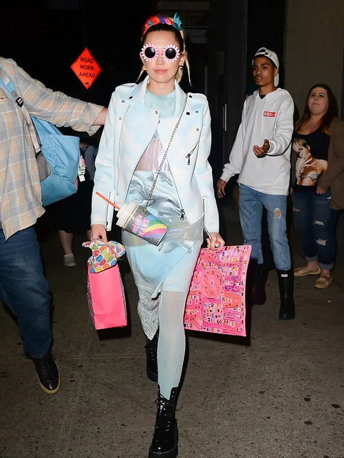 [Bintang] Miley Cyrus