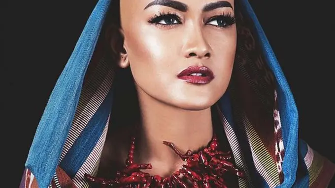 [Bintang] Julia Perez