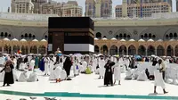 Suasana kakbah di siang hari. (dok. Liputan6.com/MCH 2025)Dinny Mutiah)