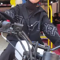 [Instagram/jenitajanet]