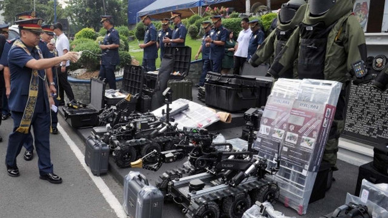 Penyiraman air suci senjata pengamanan KTT APEC Filipina